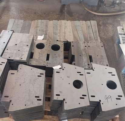 Kohlenstoffarmer 20mm CNC-Metalllaser-Ausschnitt hält Q235 zerteilt Flussstahl-Laser-Ausschnitt instand