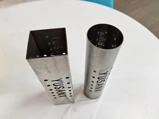 20mm Aluminium-CNC-Rohr-Laser, der das 3mm Edelstahl-Rohr schneidet Service schneidet
