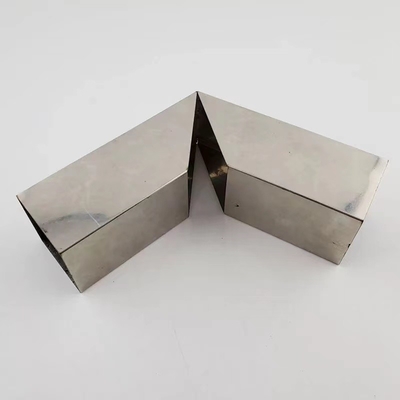 SS301 SS303 CNC-Rohr-Laser, der Stahlteil-Edelstahlblech-Metallrohr-Dienstleistungen schneidet